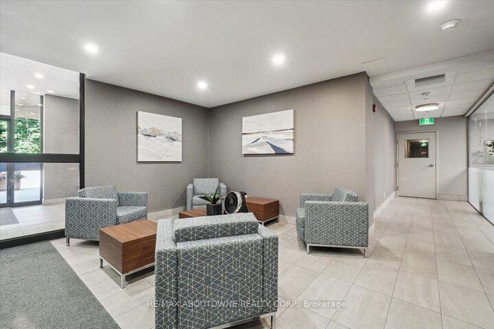 Property Photo: 60 Park Avenue 705 ON L7G 4Y9