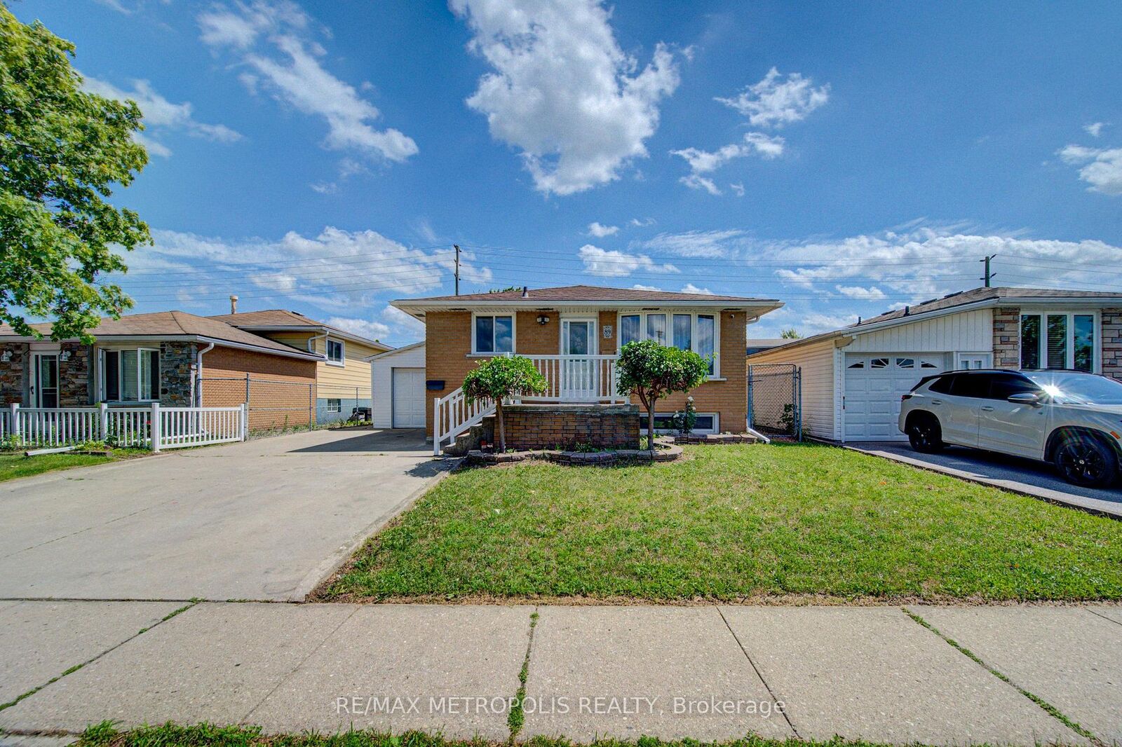 Property Photo:  89 Winter Avenue  ON N1R 6G8 