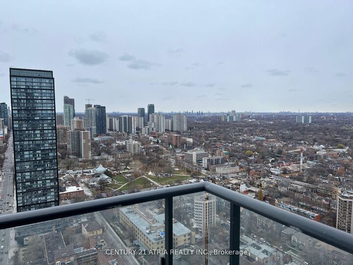 Property Photo: 251 Jarvis Street 4011 ON M5B 2C2