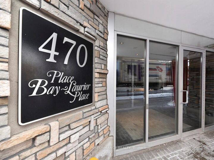 Property Photo: 470 Laurier Avenue W 1701 ON K1R 7W9