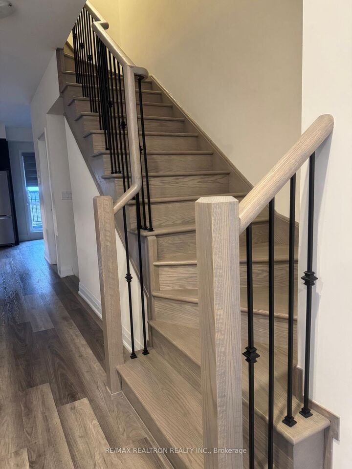 Property Photo: 1695 Dersan Street 1204 ON L1X 0S9