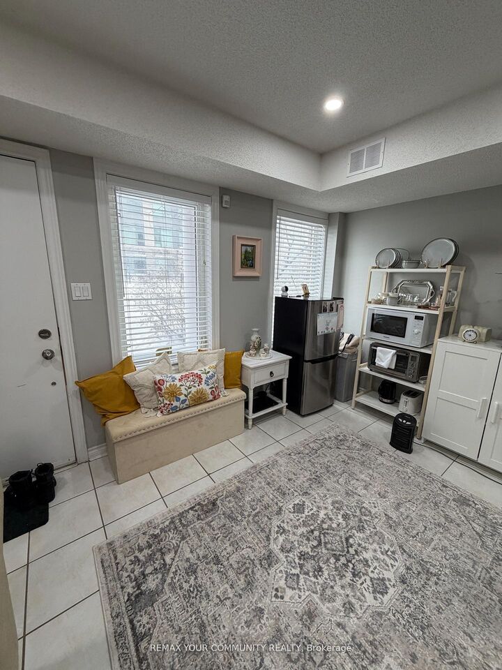 Property Photo: 320 South Park Road Main ON L3T 0B8