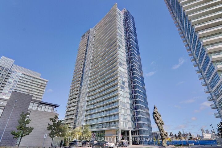 121 McMahon Drive 1501 — photo 1