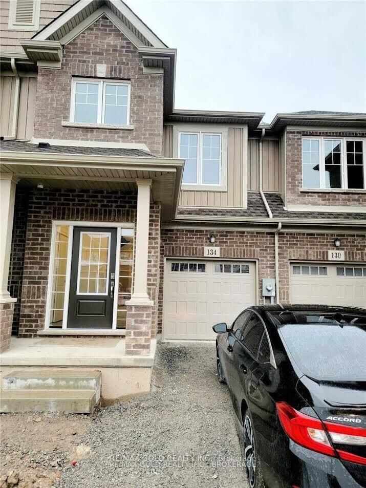 Property Photo: 134 Sycamore Street ON L3C 0H9