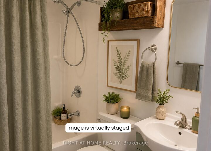 Property Photo:  202 Cadillac Avenue S Lower  ON L1H 5Z7 