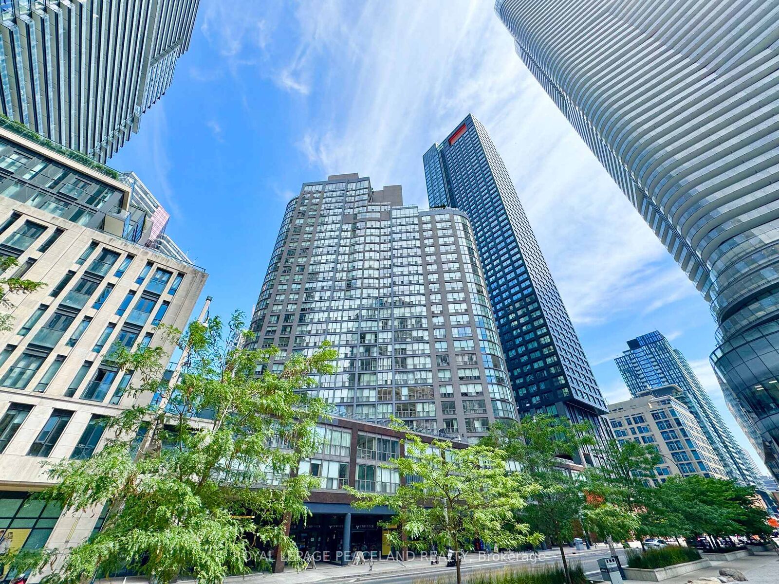 Property Photo: 24 Wellesley Street W 1709 ON M4Y 2X6