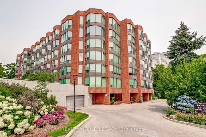 2121 Lakeshore Road 501 — photo 1