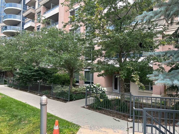 Property Photo:  23 Cox Boulevard 181  ON L3R 4G1 