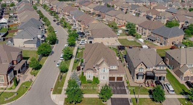 Property Photo: 37 Degrey Drive ON L6P 3X5