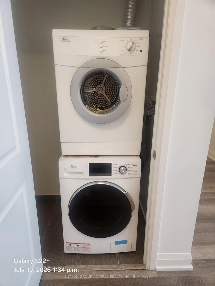 Property Photo: 85 North Park Road 1109 ON L4J 0H9