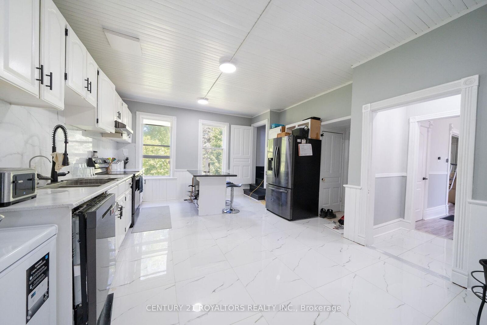 Property Photo: 5112 King Street ON L7C 0R8