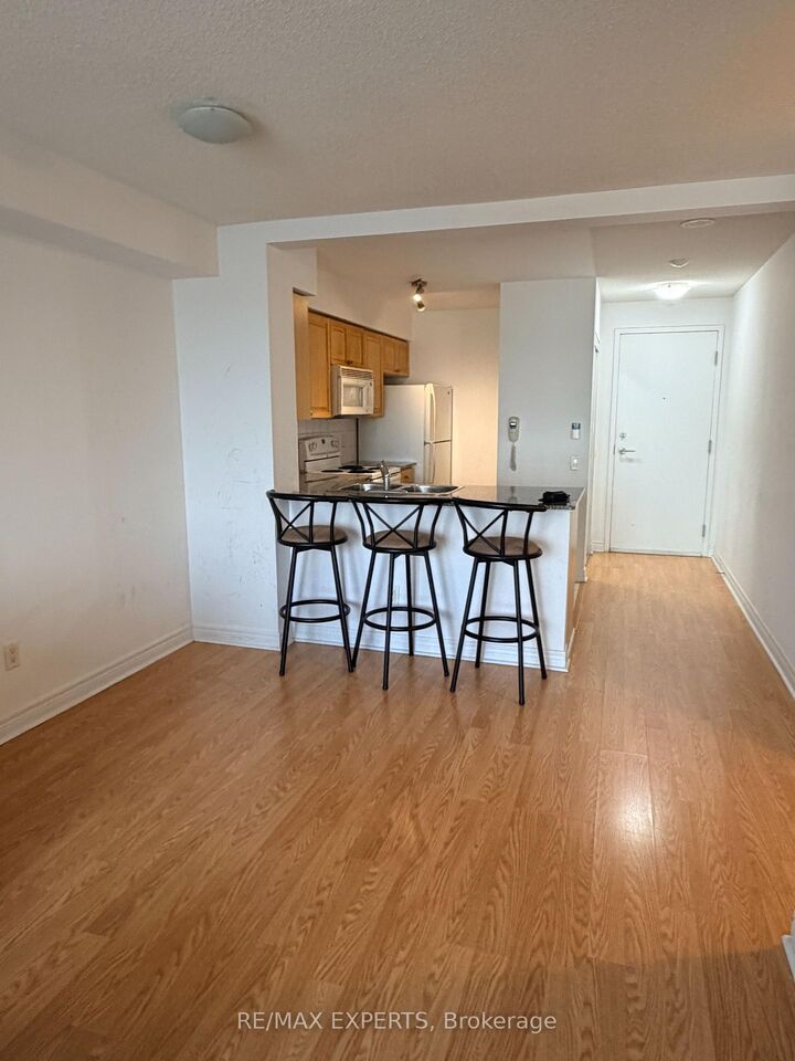 Property Photo:  83 Borough Drive 701  ON M1P 5E4 