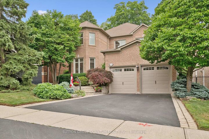 Property Photo: 1641 Glenvista Drive ON L6H 6E9