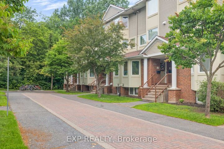 Property Photo: 1400 Wildberry Court 30 ON K1C 7K6