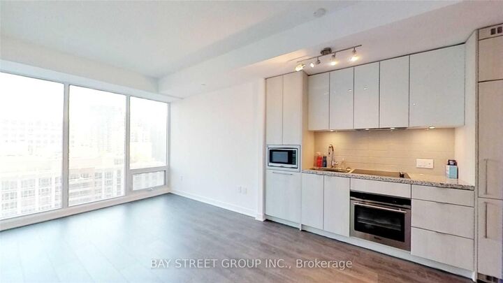 Property Photo: 125 Blue Jays Way 1601 ON M5V 0N5