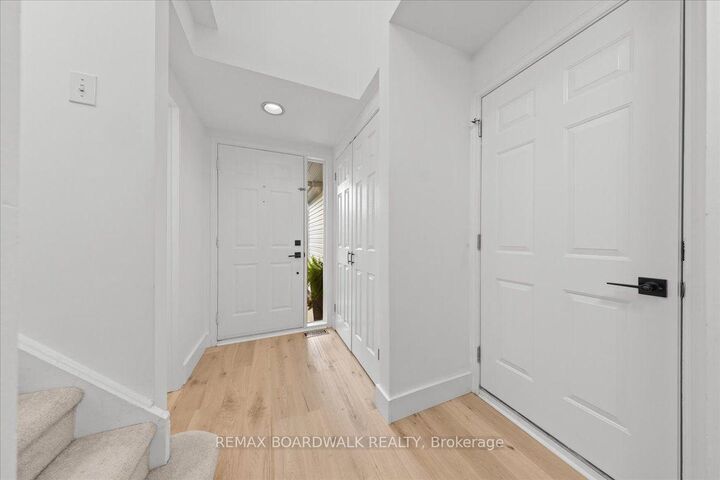 Property Photo:  43 Peacock Crescent  ON K2J 3P8 