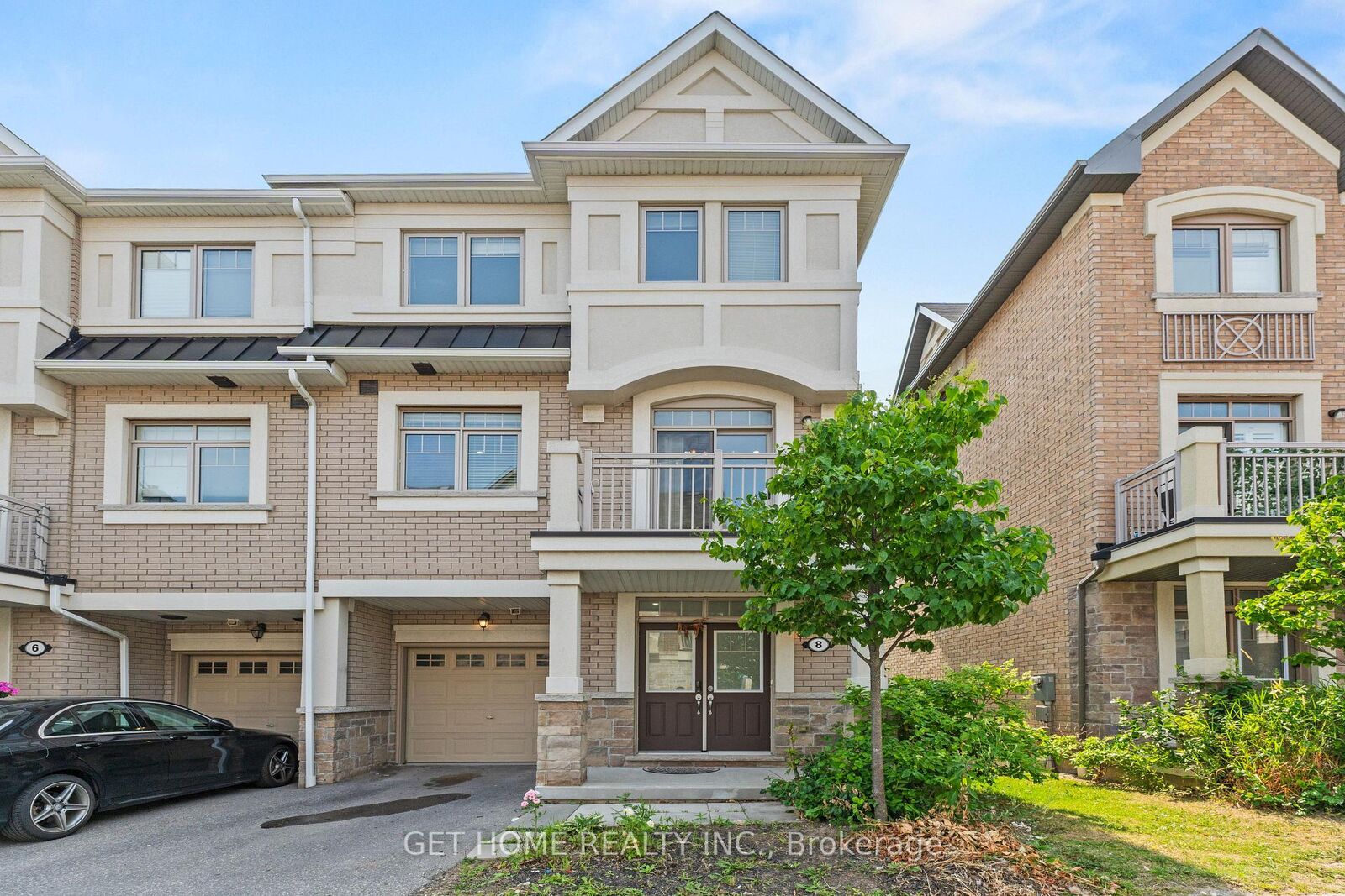 Property Photo: 8 Coxhead Lane ON L1T 0P4
