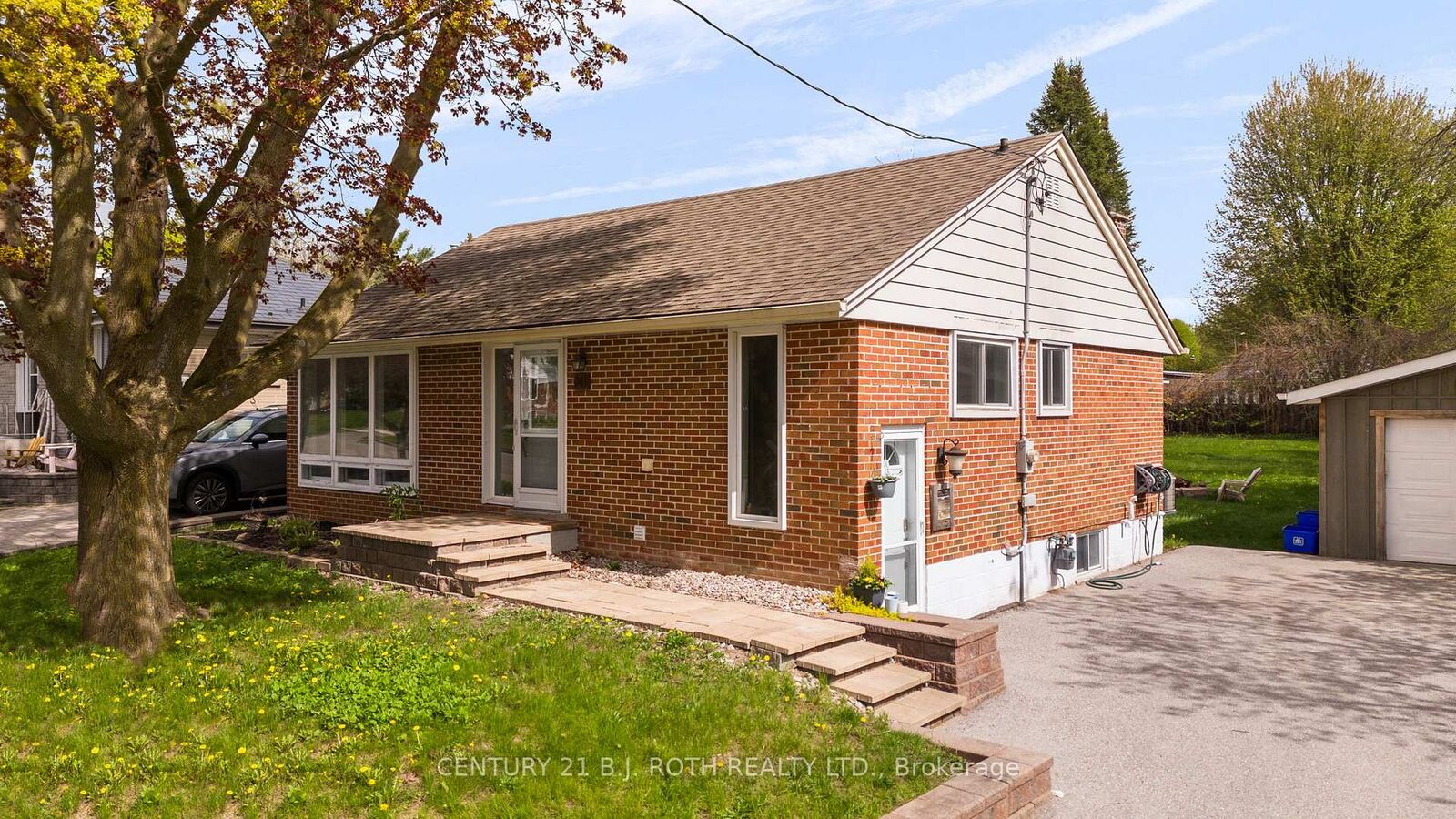 Property Photo: 243 Wellington Street E Lower Level ON L4M 2E4
