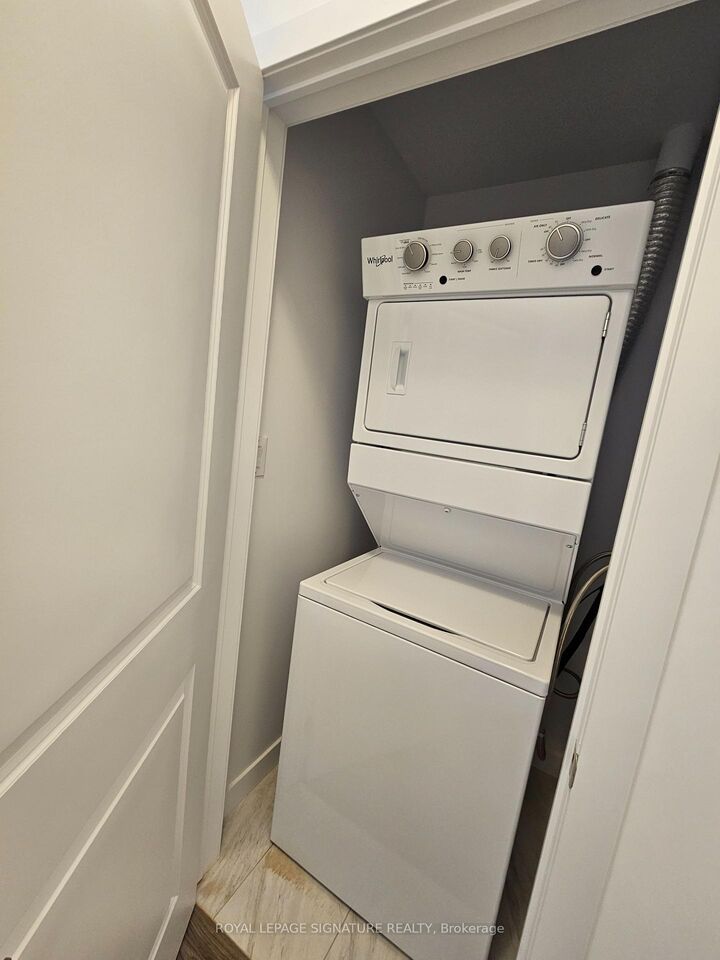 Property Photo: 460 Dundas Street E 512 ON L8B 1Z2
