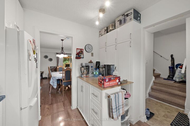Property Photo: 158 Barrow Crescent 19 ON K2L 2J1