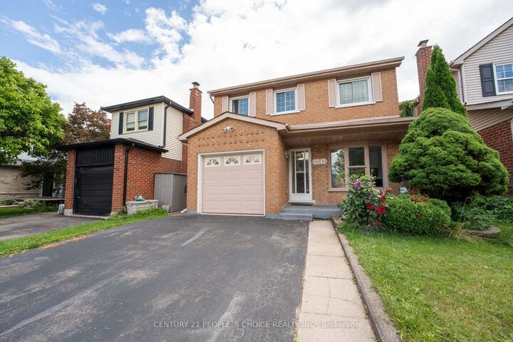 Property Photo: 2247 Silverbirch Court ON L7M 3H4