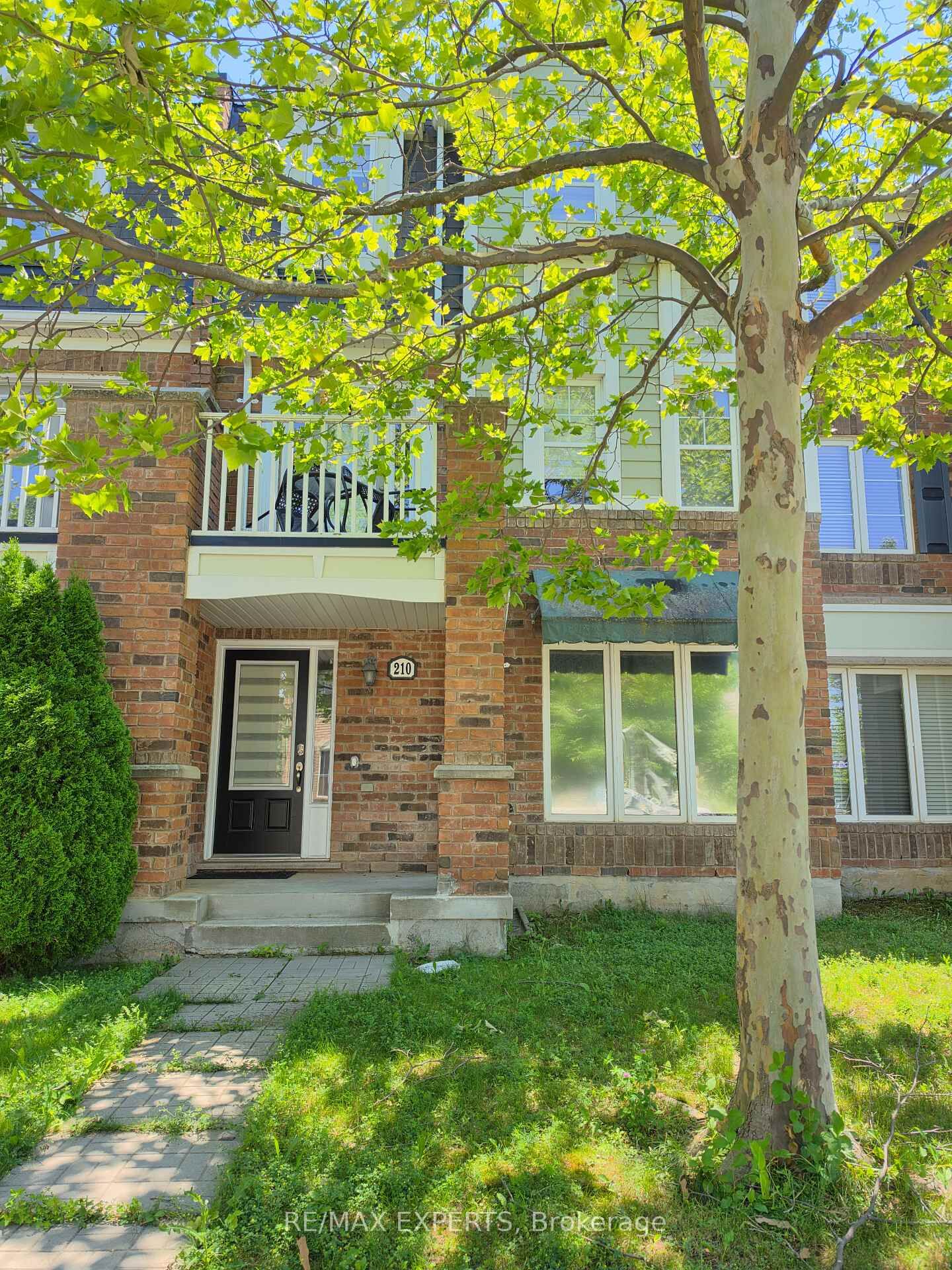 Property Photo:  210 Magurn Gate  ON L9T 7B4 