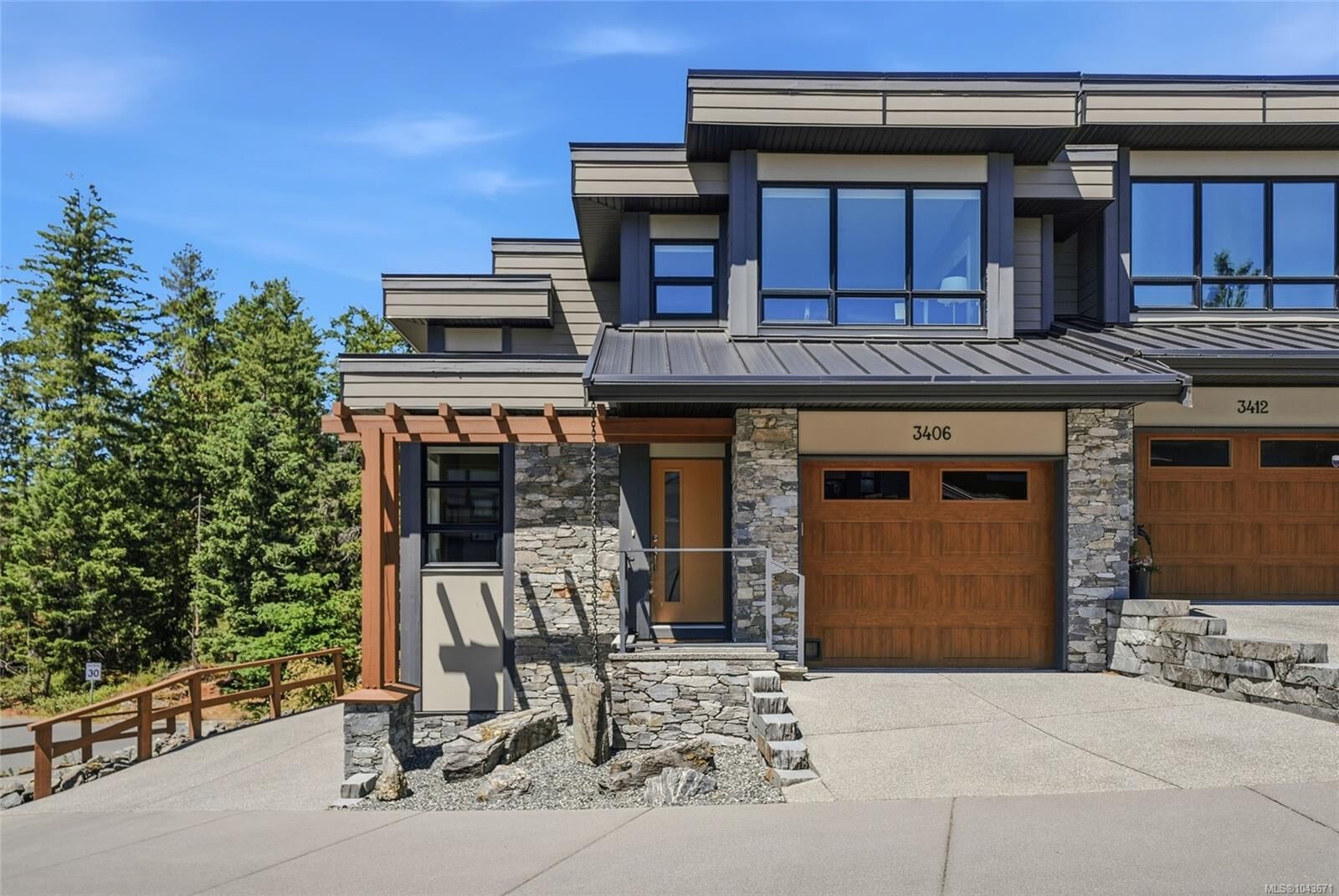 Property Photo: 3406 Ocean Mist Pl BC V9T 0E7