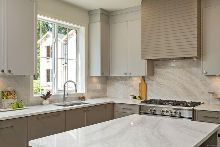 Property Photo: 2770 Vantilburg Cres #104 BC V9B 3K4