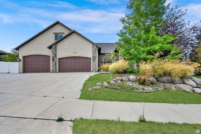 Property Photo: 14278 S Friendship Dr W UT 84096