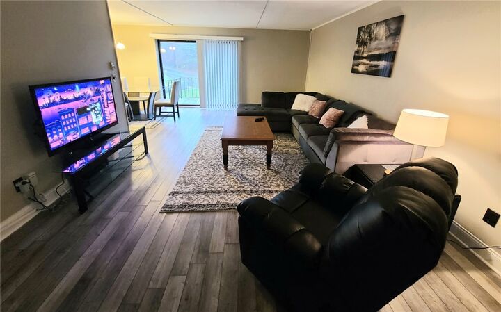 Property Photo: 1335 Forest Green Dr PA 15108