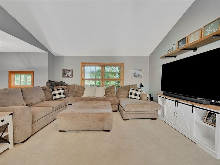 Property Photo: 1028 Lexington Drive PA 15001