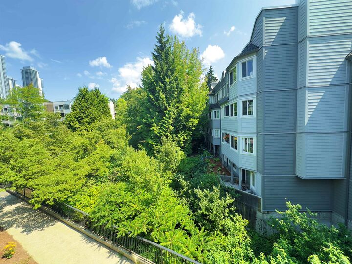 Property Photo: 9890 Manchester Drive 303 BC V3N 4R4