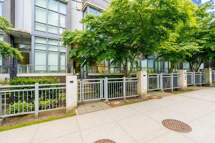 Property Photo: 13438 Central Avenue Th103 BC V3T 0N2