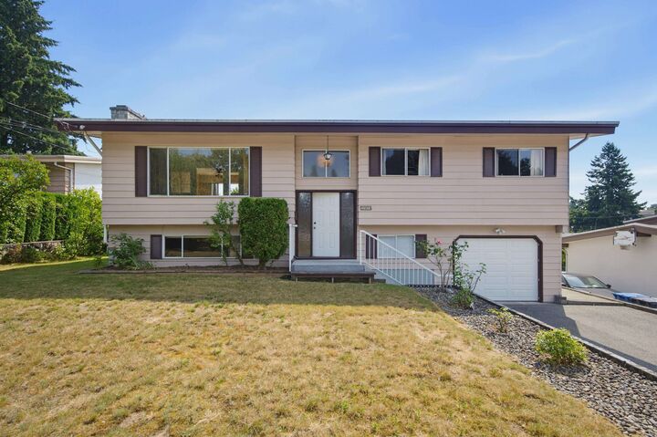 32659 Willingdon Crescent — photo 1