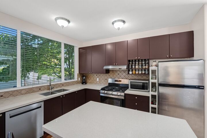 Property Photo: 10280 242B Street BC V2W 1Y1