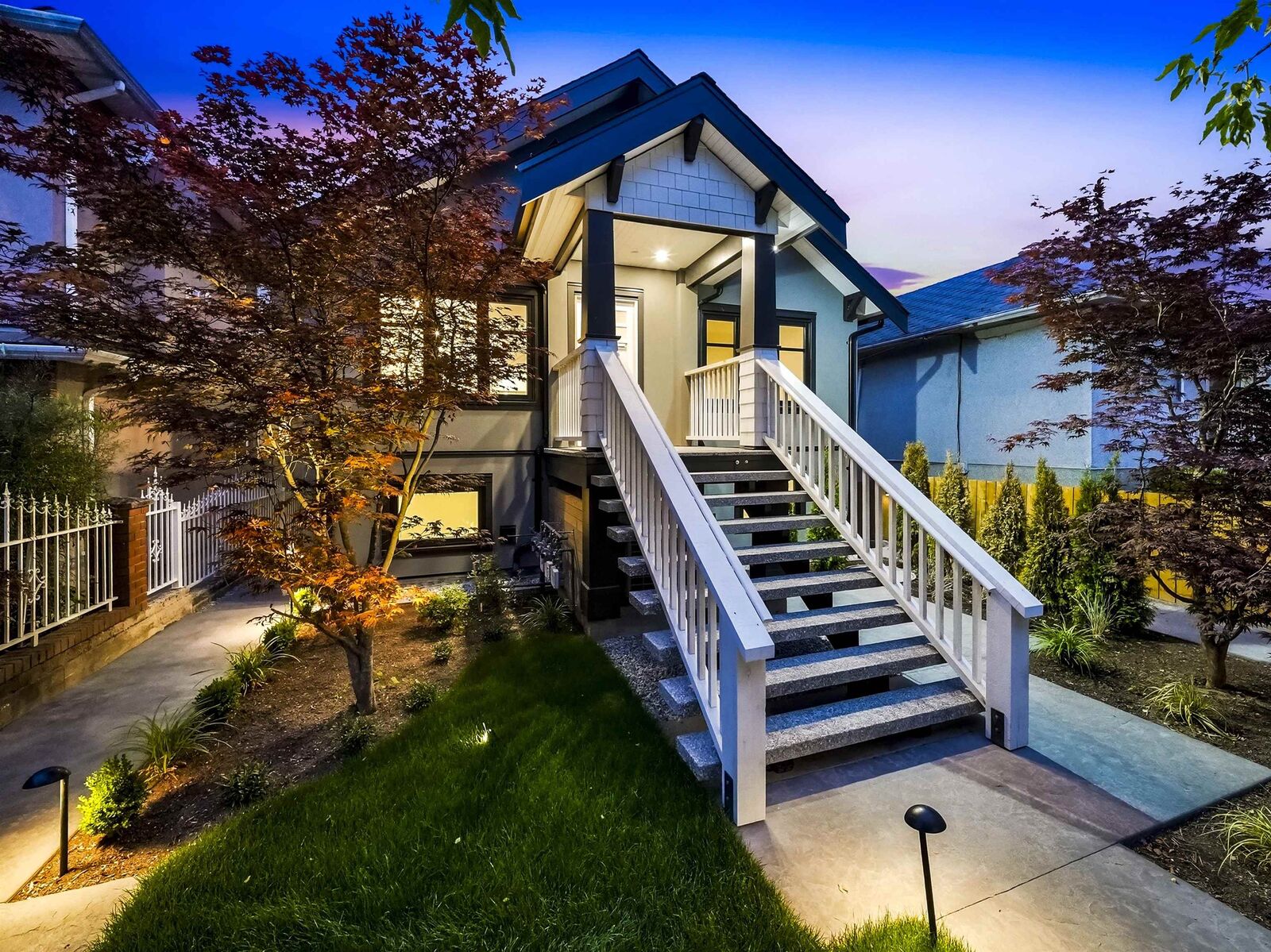 Property Photo: 2339 Parker Street 1 BC V5L 2M2