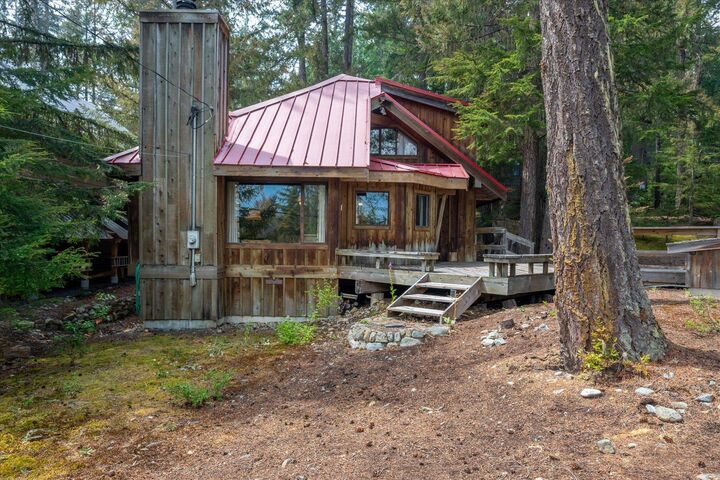 9230 Pinetree Place — photo 1