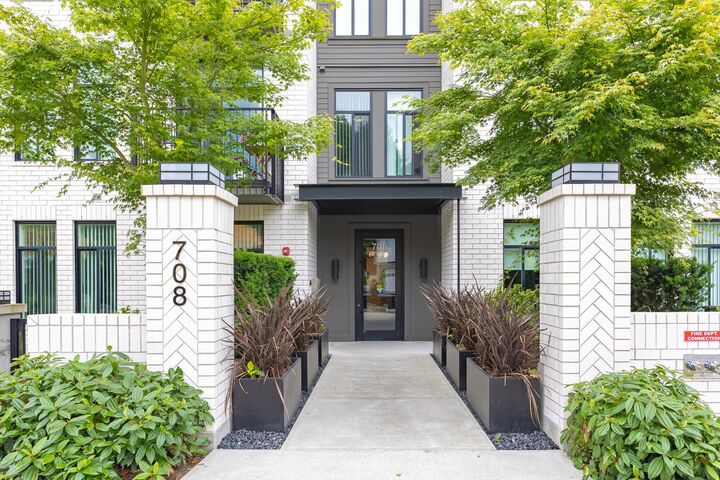 708 Edgar Avenue 209 — photo 1