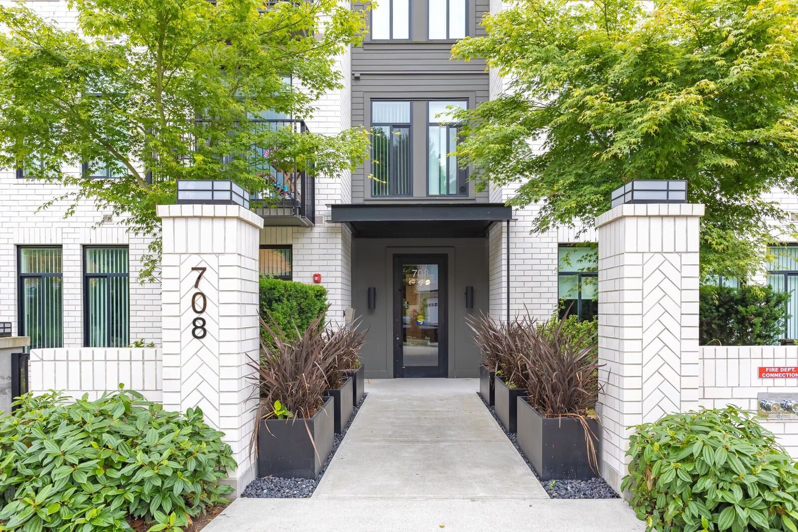 Property Photo: 708 Edgar Avenue 209 BC V3K 0H3