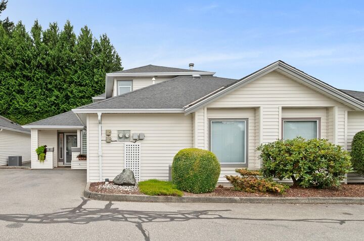 Property Photo: 45302 Jasper Drive 6 BC V2R 3E9
