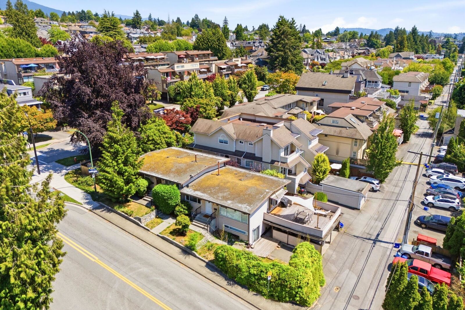 Property Photo: 338-342 St. Georges Avenue BC V7L 3G9