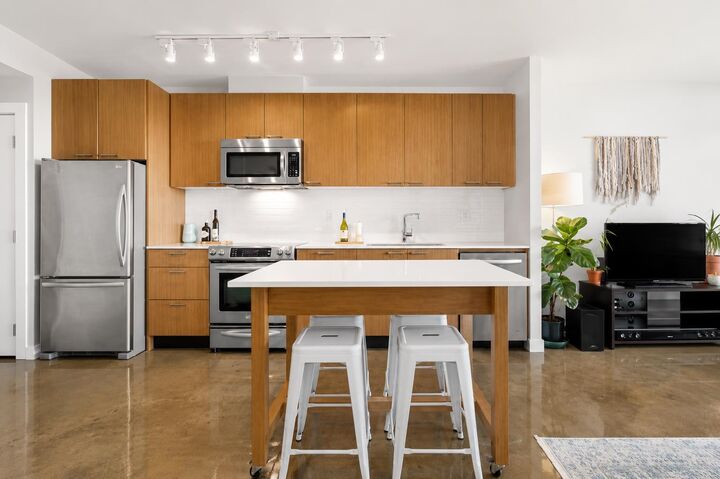 Property Photo: 221 Union Street 704 BC V6A 0B4