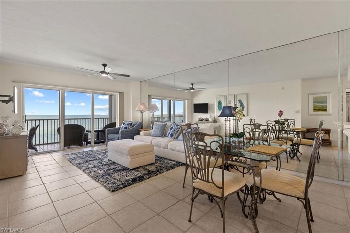Property Photo:  