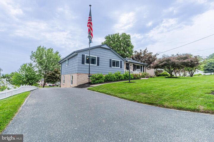 Property Photo: 2475 Friesian Road PA 17406