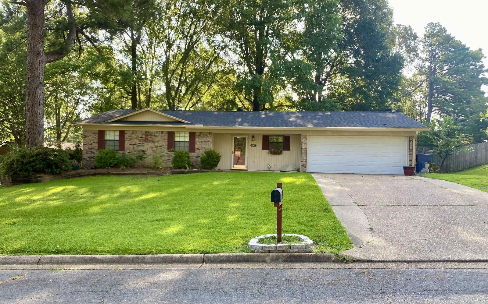 Property Photo:  2947 Huron  AR 71701 