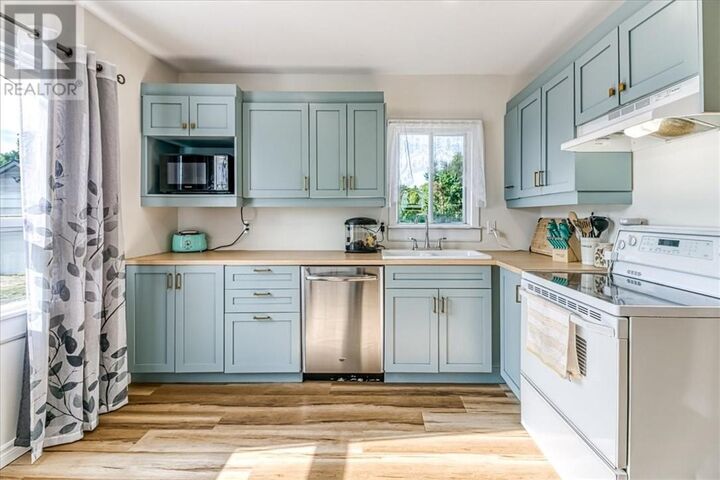 Property Photo: 112 Cote Boulevard ON P3P 1X5