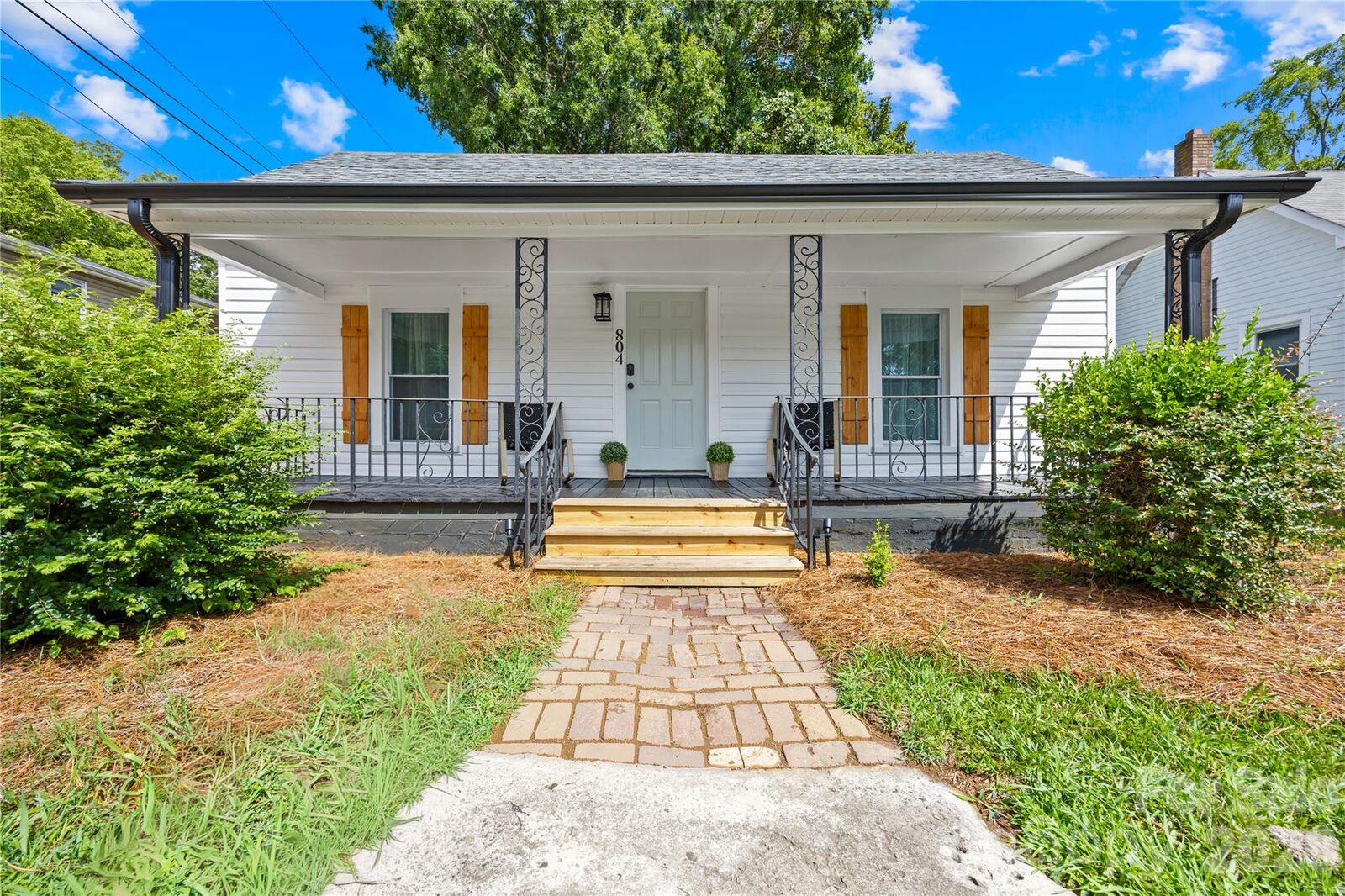 Property Photo: 804 S Jackson Street NC 28144