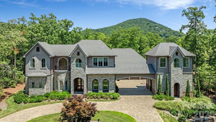 Property Photo: 1905 White Tree Trail 219 NC 28704