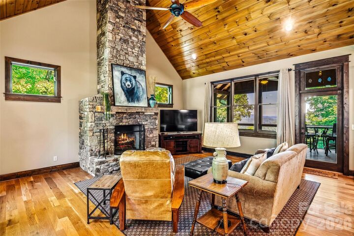 Property Photo: 136 Merrills Ridge Road NC 28803