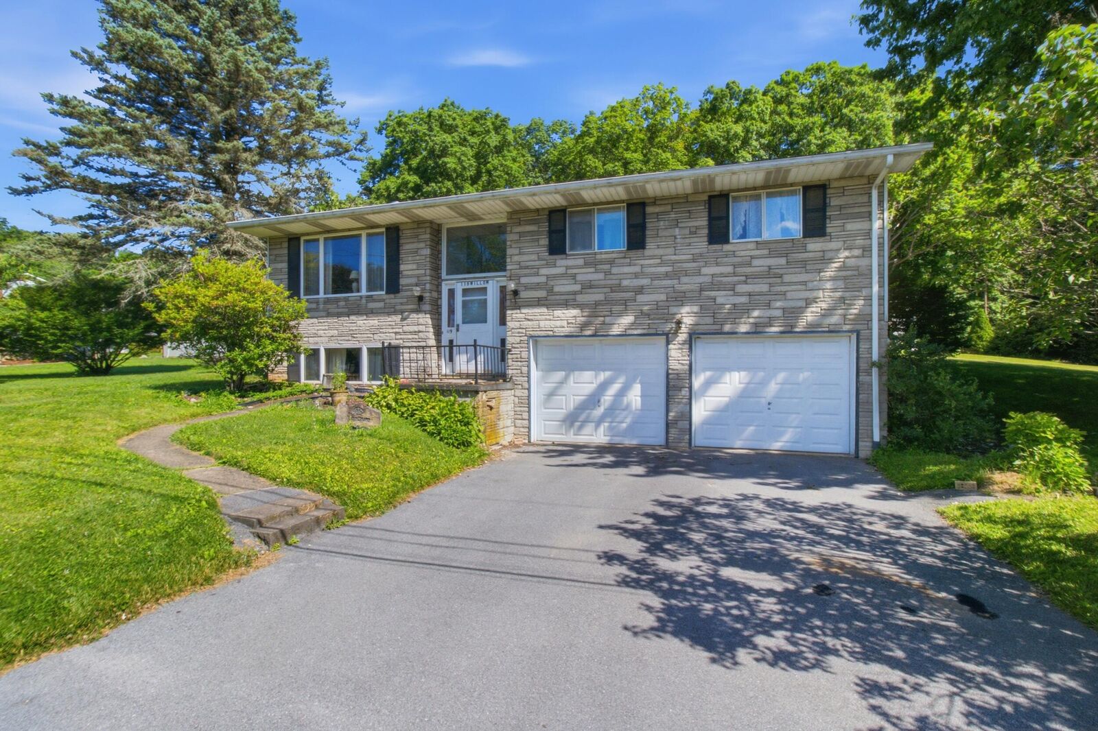 Property Photo: 119 Willow Ave PA 15825